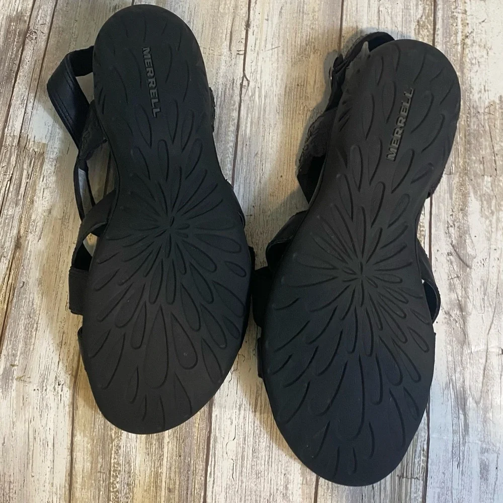 Merrell Women's Black Strappy Sandals Sz 11